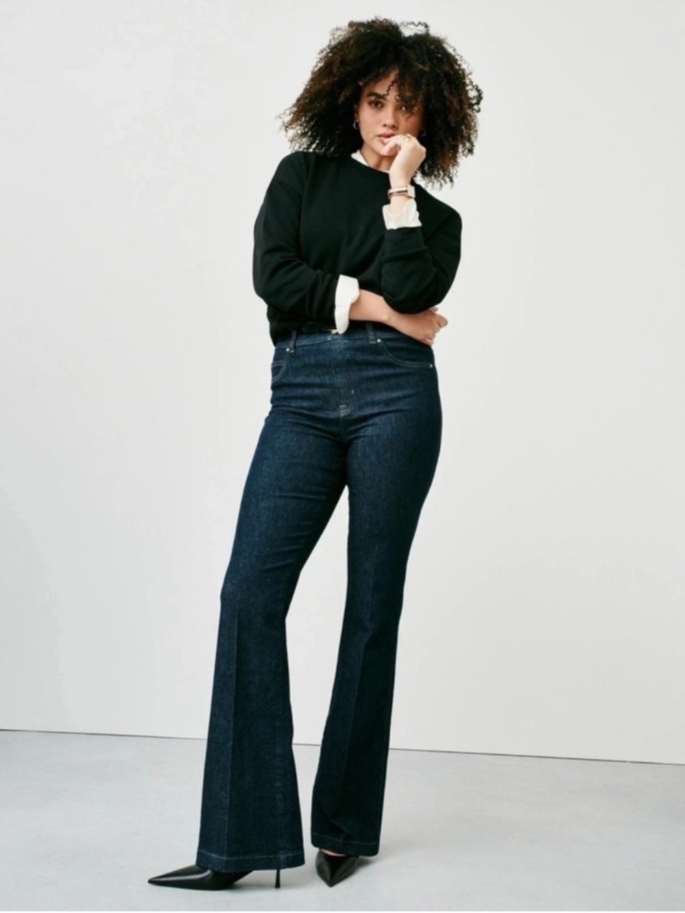 Spanx SPANXshape Original Every Wear Flare Jeans Raw Indigo Womens Size L